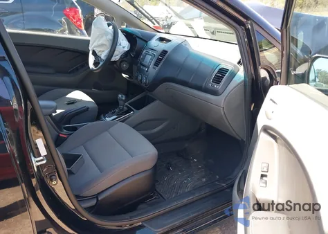 2018 Kia Forte Lx z USA, uszkodzony, nr VIN 3KPFK4A76JE284654